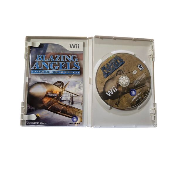 Blazing Angels: Squadrons of WWII (Nintendo Wii) – Complete with Case & Manual - Picture 2 of 3